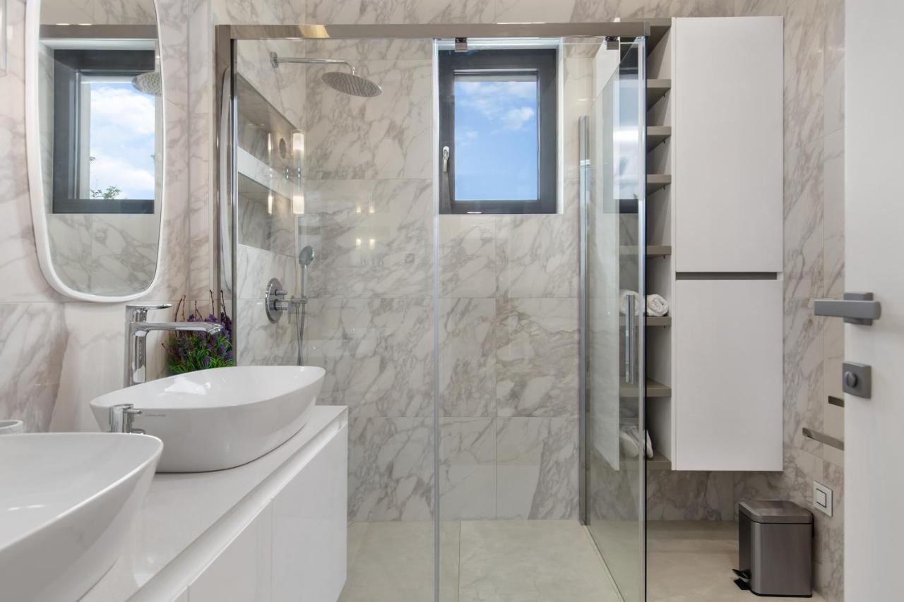 Luxury Apartment Iris Adriatica ***** Abbázia Kültér fotó