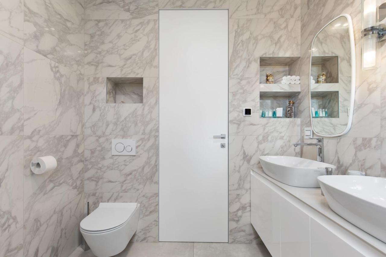 Luxury Apartment Iris Adriatica ***** Abbázia Kültér fotó
